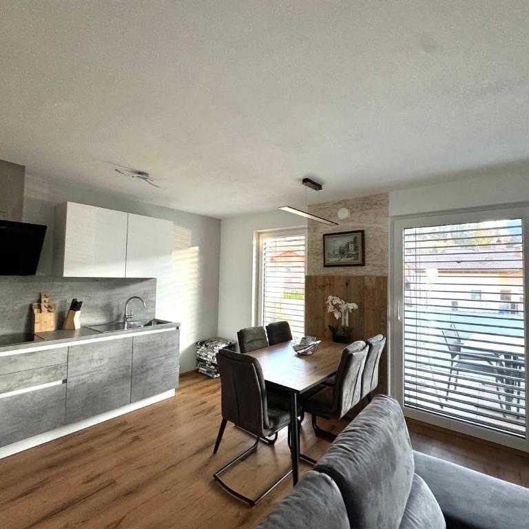 Alpin Apartments - Deluxe Apartment - 18