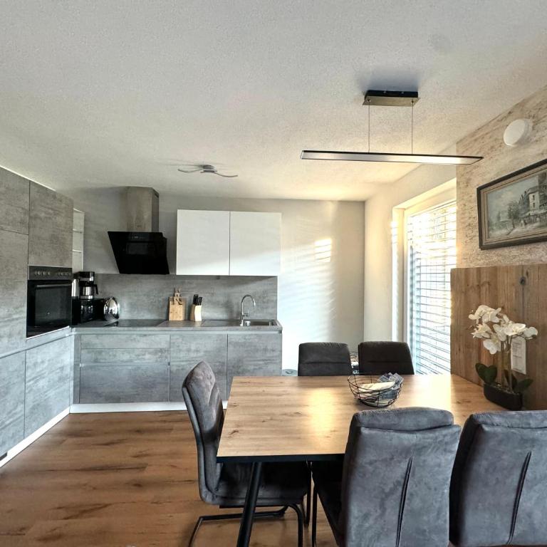 Alpin Apartments - Deluxe Apartment - 14