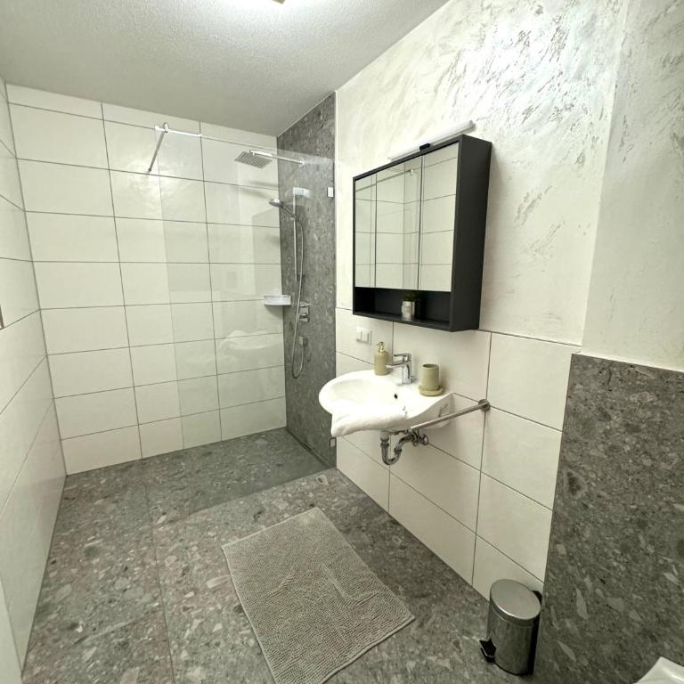 Alpin Apartments - Deluxe Apartment - 6