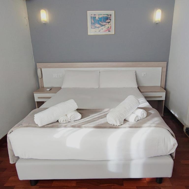 Hôtel Alexandra - Chambre Double ou Lits Jumeaux Économique - 10