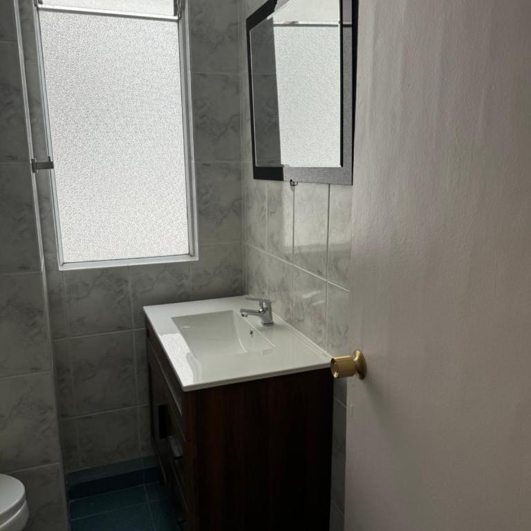 Departamento gigante 10 habitaciones - Apartamento de 1 dormitorio - 33