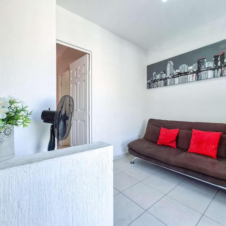 Playa House 3 Bedrooms Pool and More - Apartment - 9
