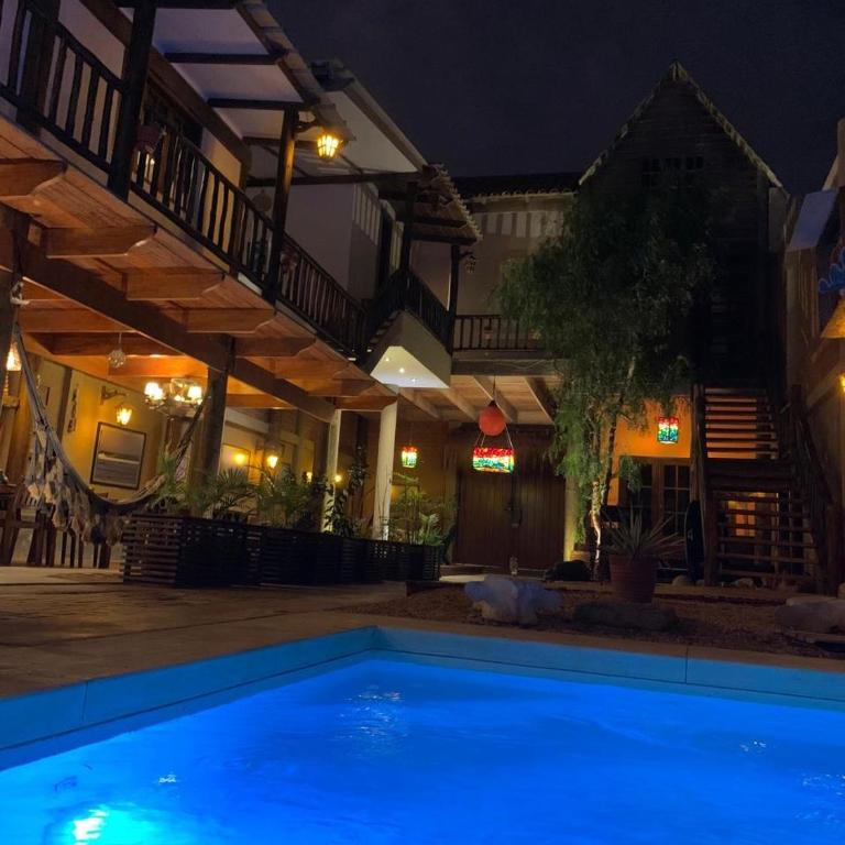 Casa frente al mar playa Chicama, Puerto Malabrigo - Four-Bedroom House - 12