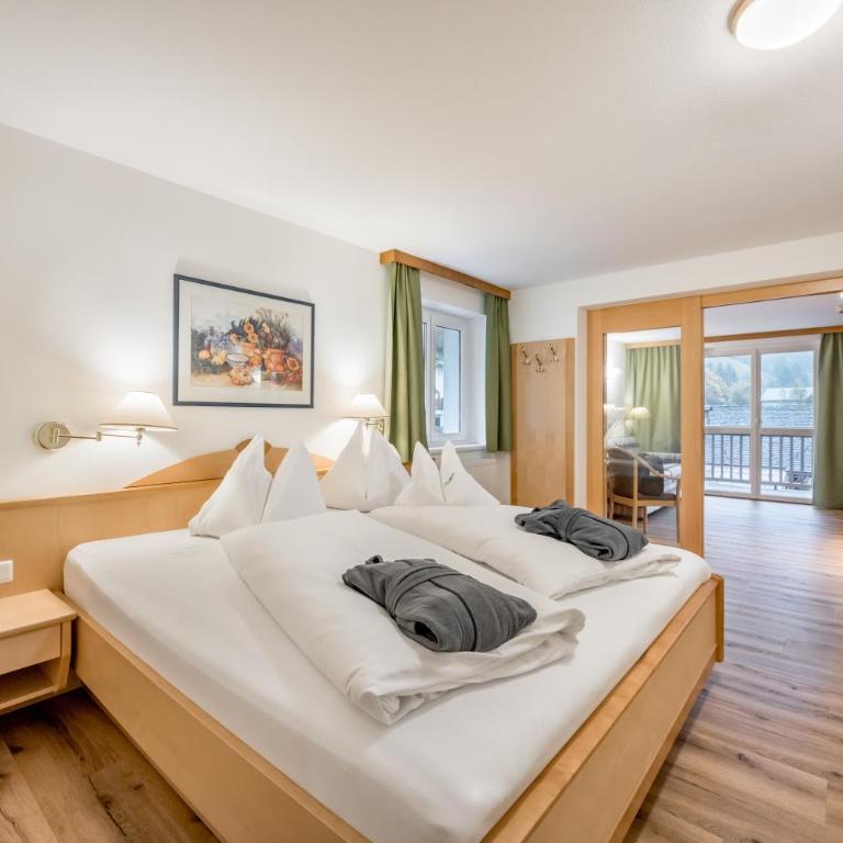 Alpenhotel Zimba - Camera Familiare con Balcone - 1