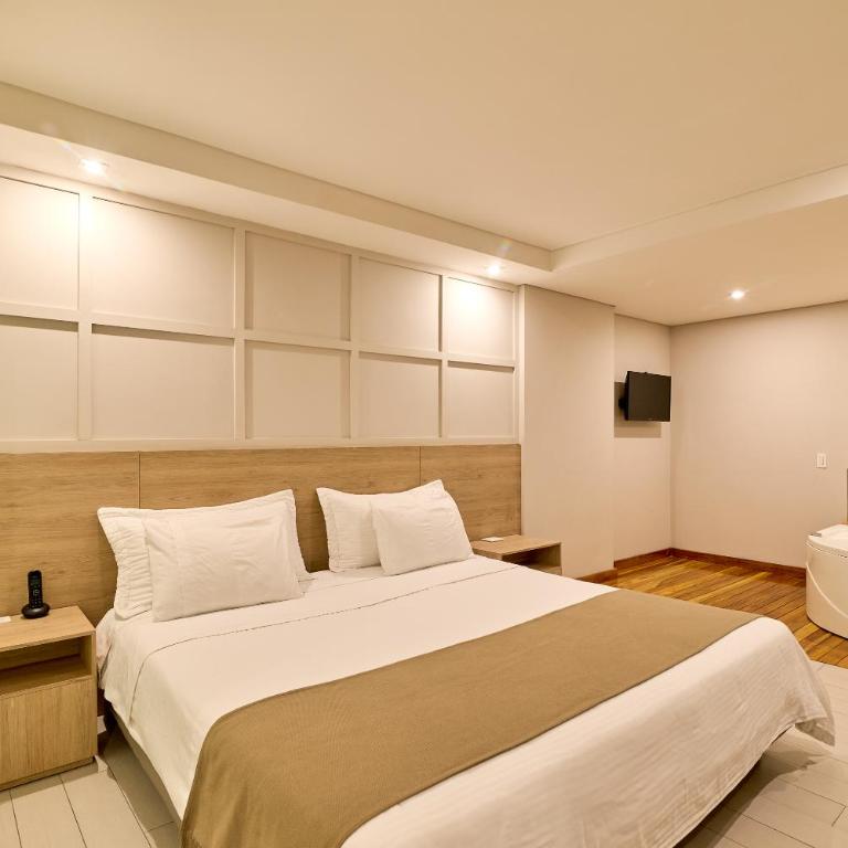 Hotel Dix - Habitación Doble Superior con bañera de hidromasaje - 8