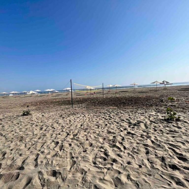 Casa de Playa muy cerca al mar, piscina exclusiva! - Five-Bedroom House - 16