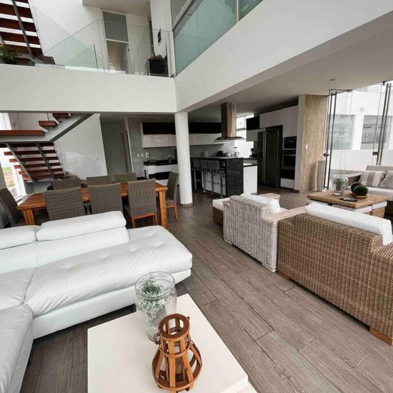 Casa de Playa muy cerca al mar, piscina exclusiva! - Five-Bedroom House - 28