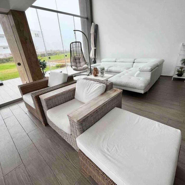 Casa de Playa muy cerca al mar, piscina exclusiva! - Five-Bedroom House - 34