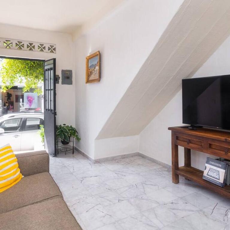 Casa ArtWalk - Two-Bedroom Apartment - 18