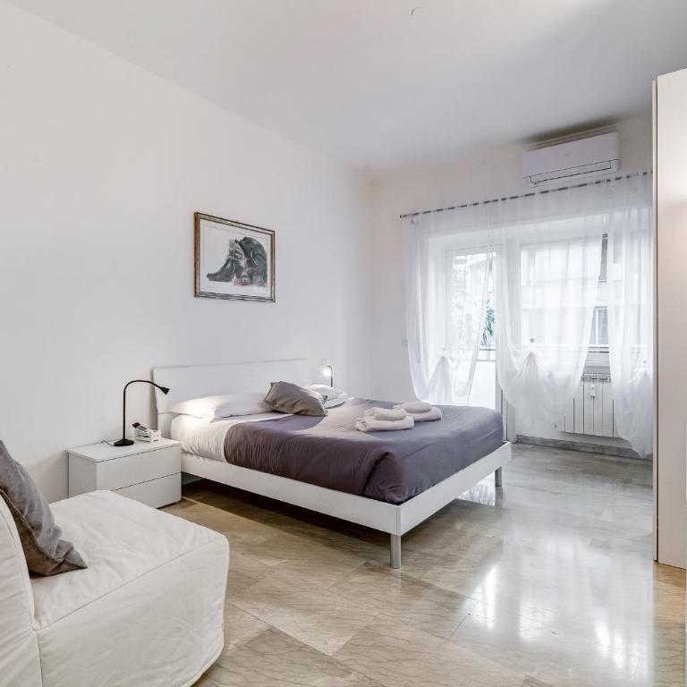 DAMA PROPERTY - Trastevere Homestay - Camera Tripla con Balcone - 1