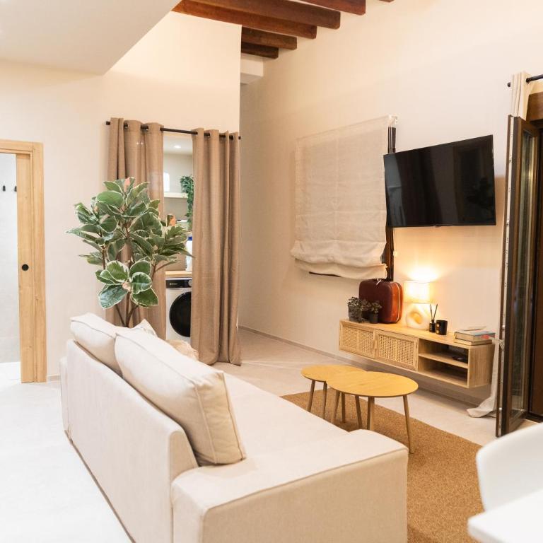 La casa de las flores - Two-Bedroom Apartment - 14