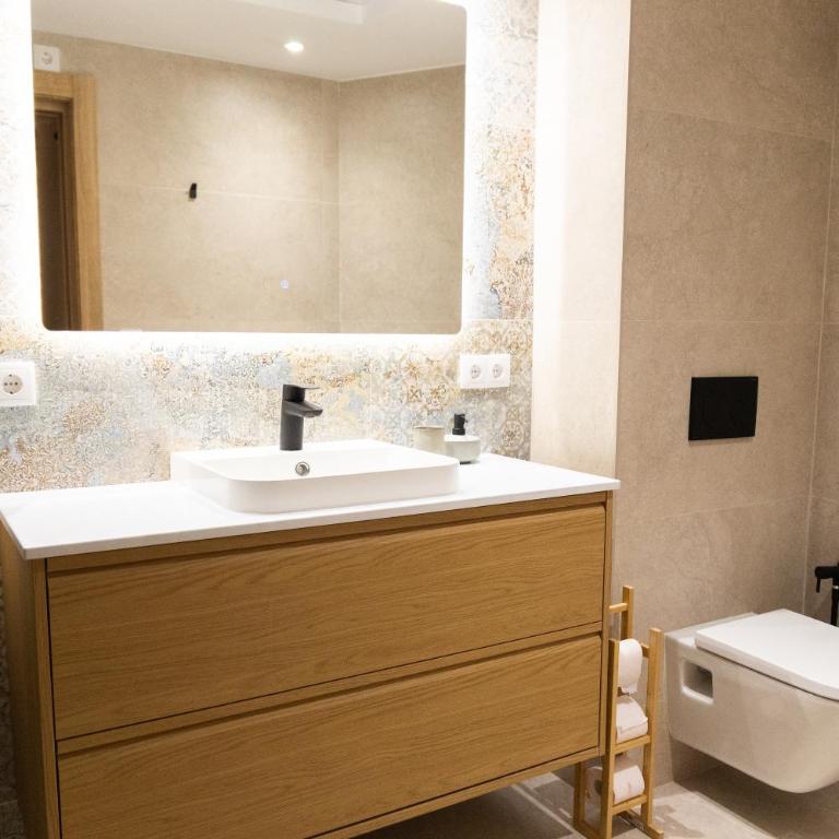 La casa de las flores - One-Bedroom Apartment with Terrace - 14
