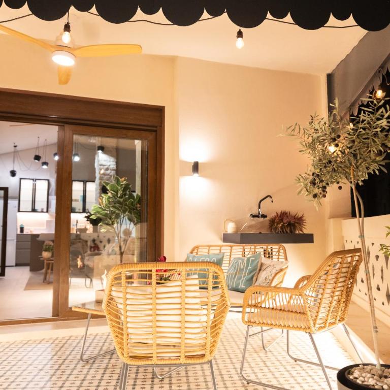 La casa de las flores - One-Bedroom Apartment with Terrace - 2