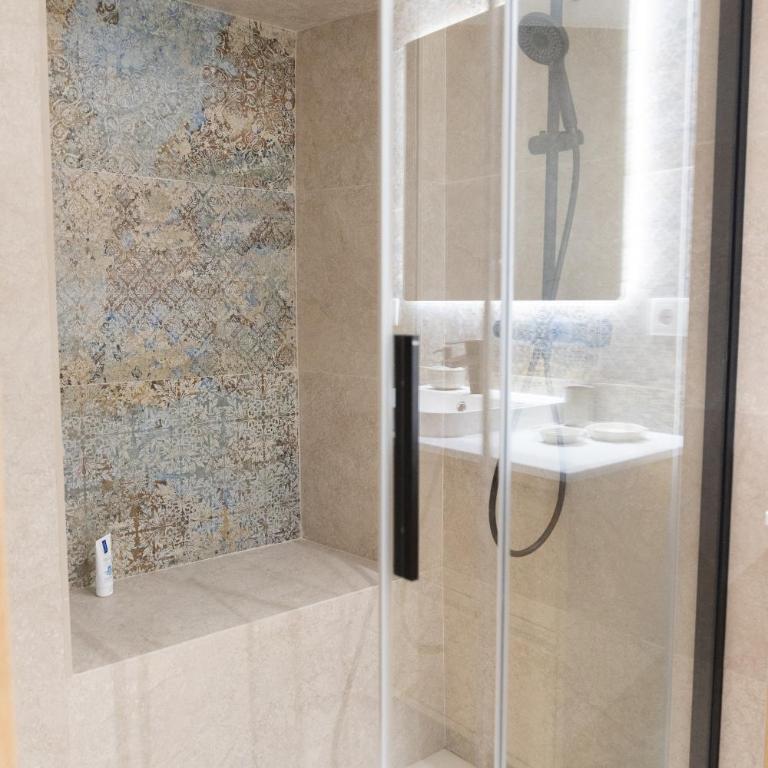 La casa de las flores - Two-Bedroom Apartment - 20