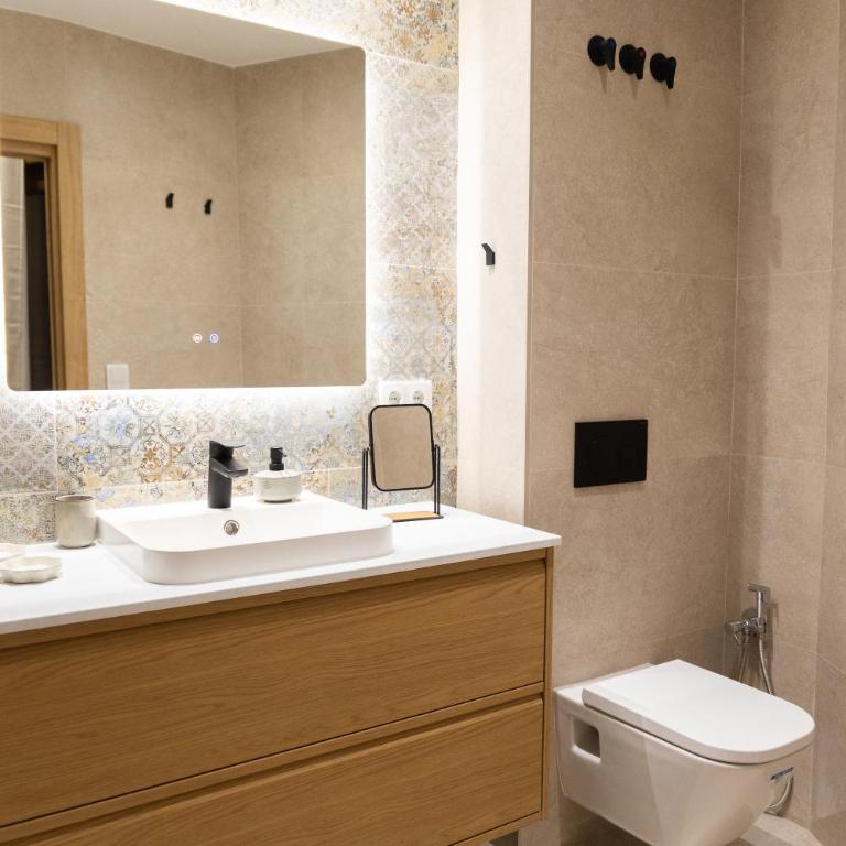 La casa de las flores - Two-Bedroom Apartment - 22