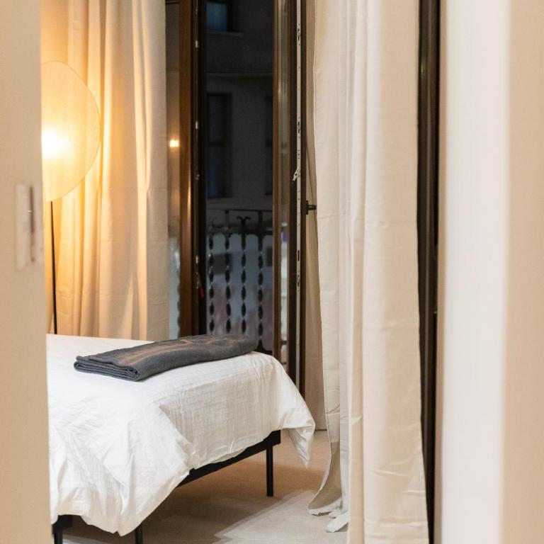 La casa de las flores - Two-Bedroom Apartment - 31