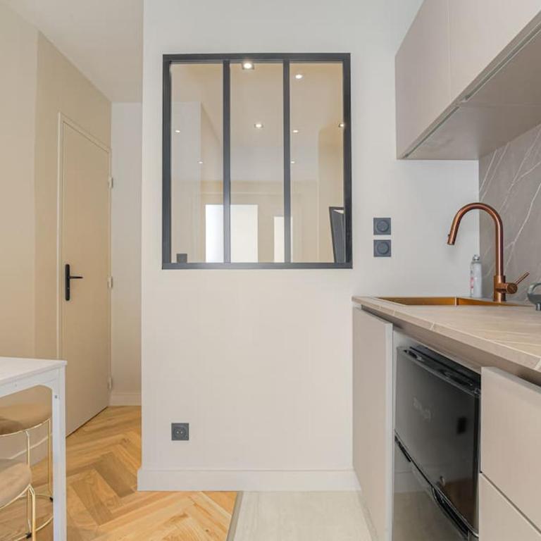 Bright and comfortable studio, Saint-Didier - One-Bedroom Apartment - 11