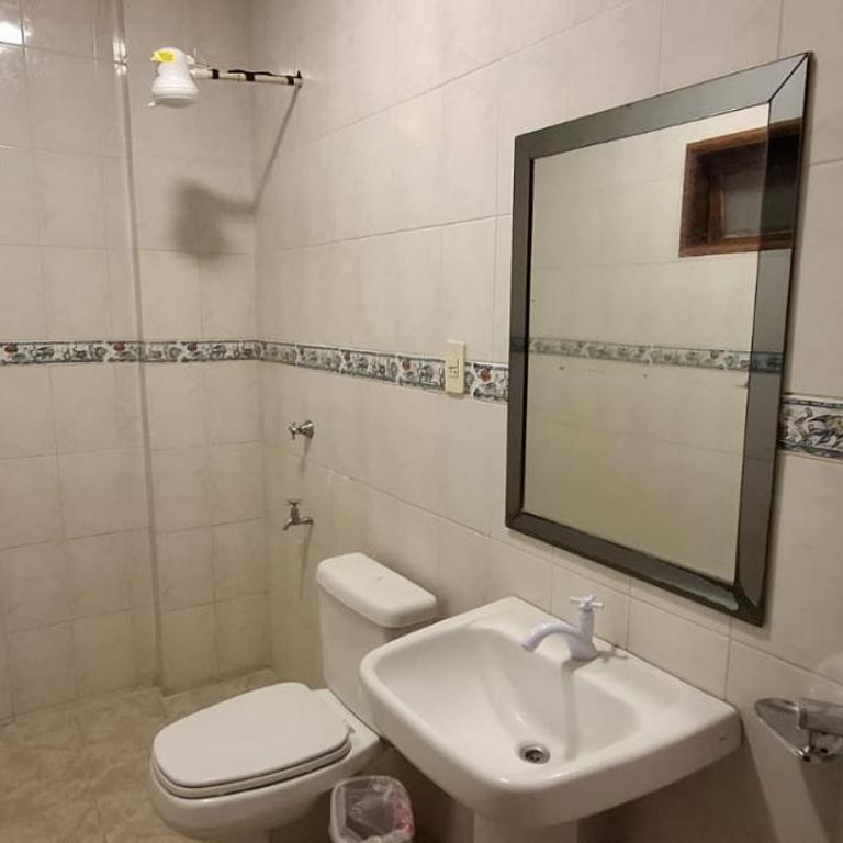 Habitación 25 cerca de la Terminal de buses de Asunción - Habitación Doble - 8