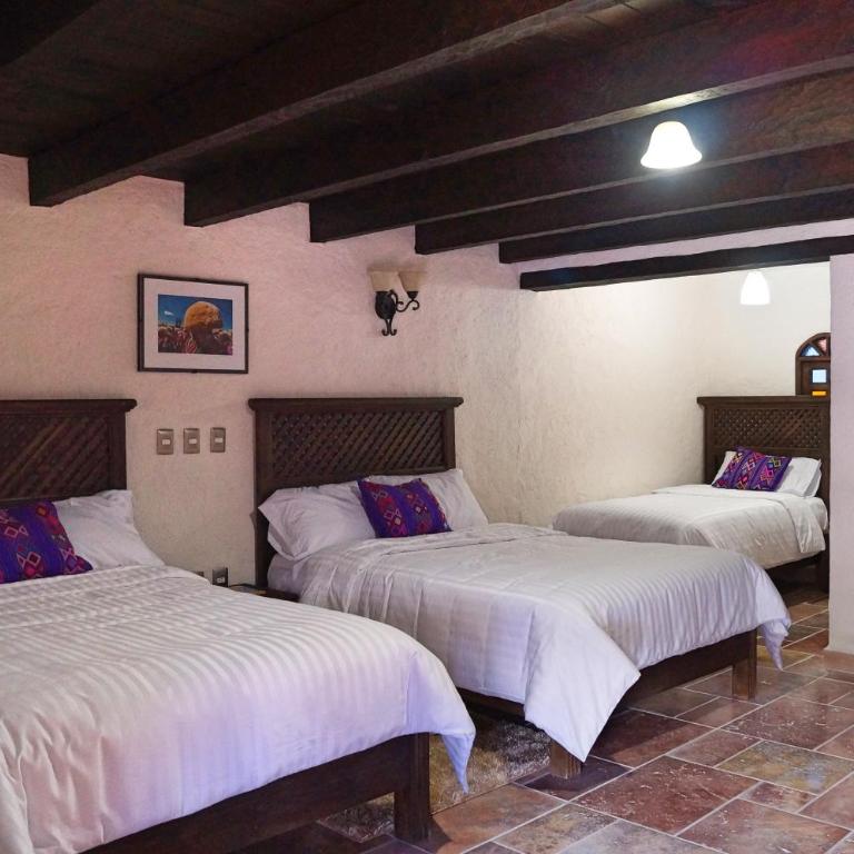 Hotel Plaza San Cristóbal - Comfort Family Room - 1