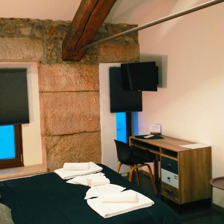ATTIKO 53 Boutique Rooms - Standard Queen Room - 1