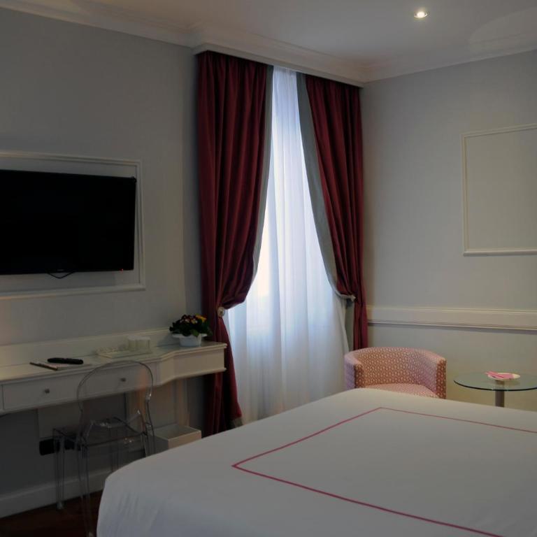 Suite Fontana di Trevi - Junior Suite Red - 11