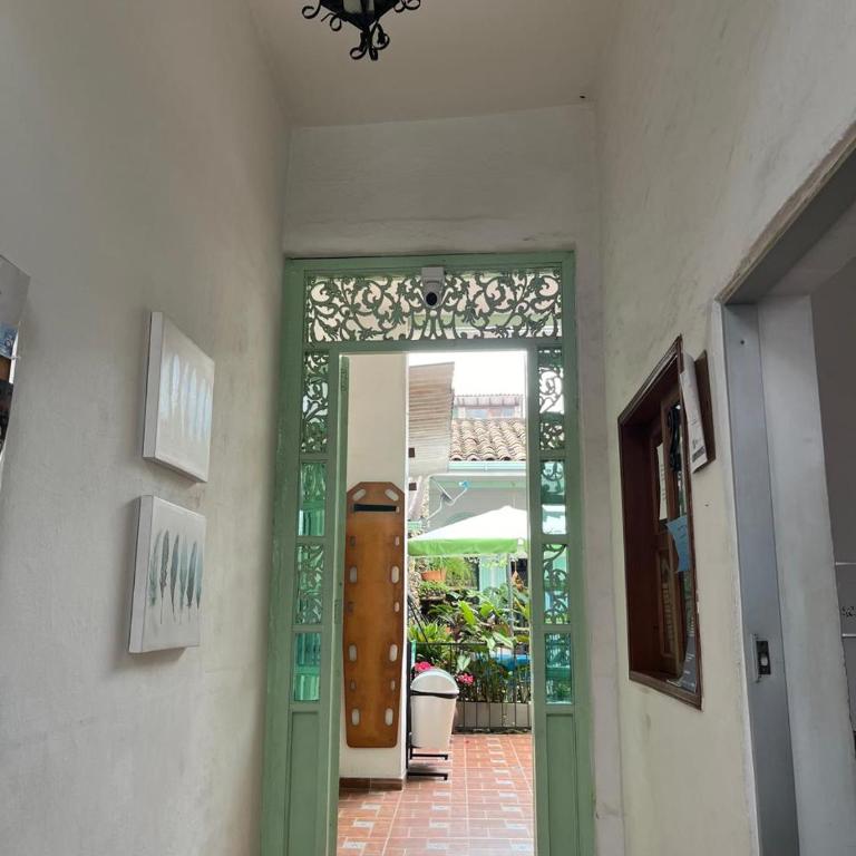 Sandalio Hostal Cali - Habitación Triple - 3
