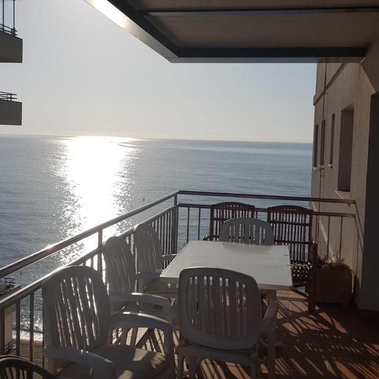 Apartamento en primera línea de mar en Platja d'Aro, tranquilo y soleado, con terraza y parking - ES-209-23 - Apartamento - 15