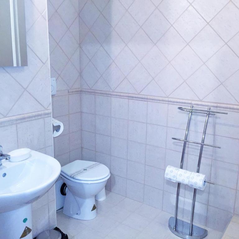 Domus al Parco Guest House - Camera Matrimoniale con Bagno - 12
