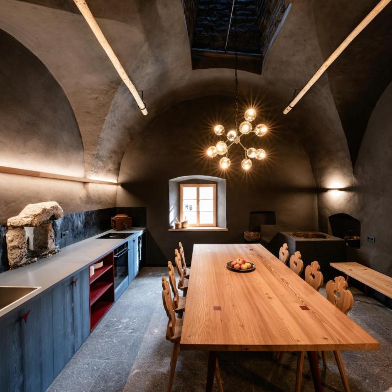OBERBUCHFELDER historic farmhouse - Deluxe Two-Bedroom Apartment - 25
