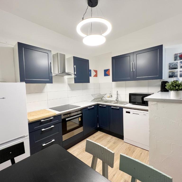 016 CHIC & COSY GRAND APPART MODERNE 65m2 HYPERCENTRE WIFI SMART TV NETFLIX - Appartement 3 Chambres - 11