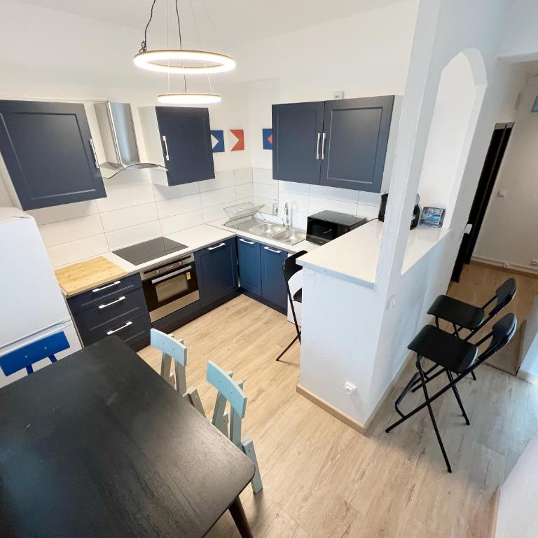 016 CHIC & COSY GRAND APPART MODERNE 65m2 HYPERCENTRE WIFI SMART TV NETFLIX - Appartement 3 Chambres - 16