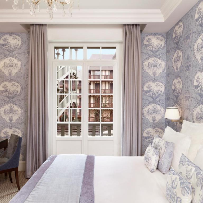 Hôtel Barrière Le Normandy - Chambre Double ou Lits Jumeaux Supérieure - 1