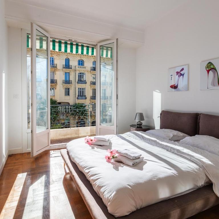 METROPOLE AP4113 Nice, by Riviera Holiday Homes - Appartement 3 Chambres - 12