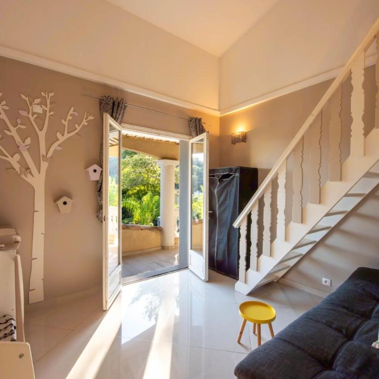 Superbe Villa 330m2 piscine & jacuzzi - Villa - 34