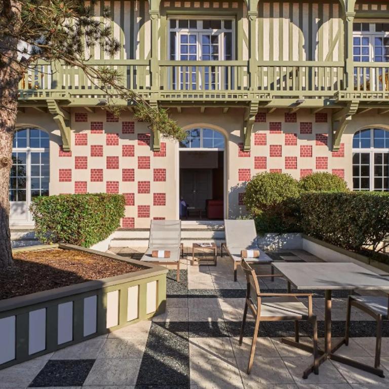 Hôtel Barrière Le Normandy - Chambre Prestige avec Terrasse - 2