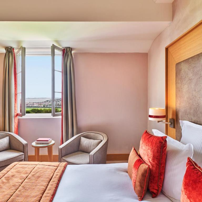 Hôtel Barrière L'Hôtel du Golf - Chambre Supérieure - Vue sur Mer - 5
