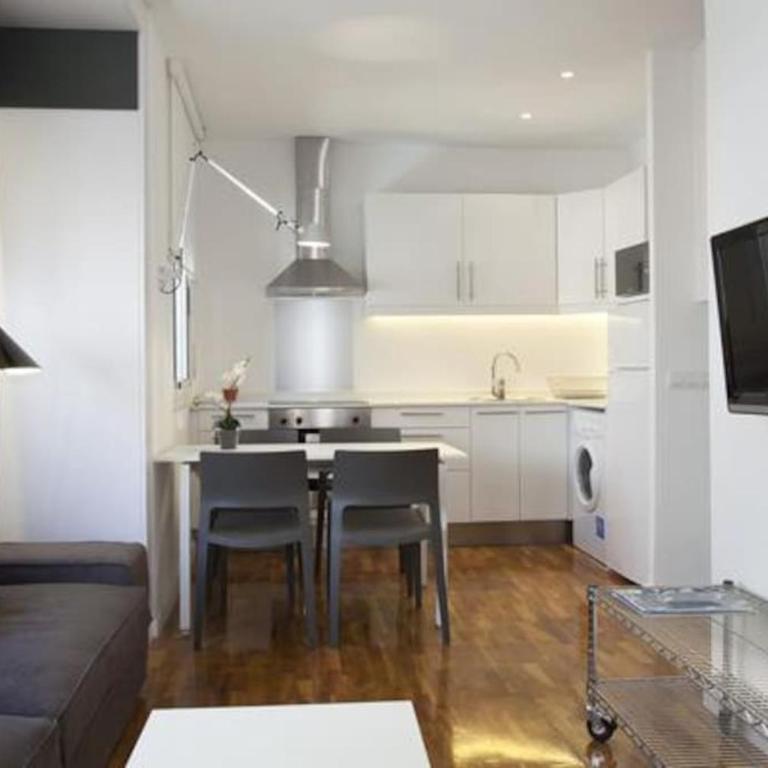 Barceloneta near Beach Apartments - One-Bedroom Apartment - 4