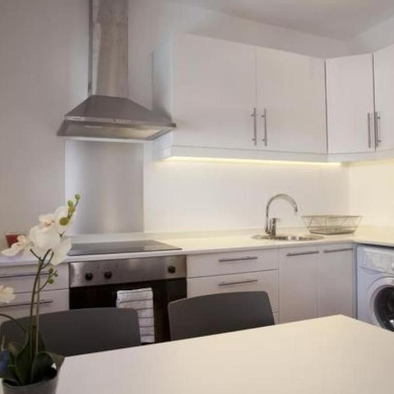 Barceloneta near Beach Apartments - One-Bedroom Apartment - 7
