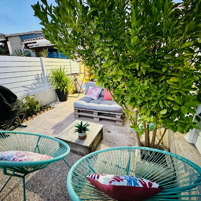 Résidence Le SUNSET Marseillan-plage, entre mer, canal du midi et lagune de Thau, étape vélo, famille, couple, VRP, toutou admis, jardin, parking privé gratuit, vélos, Clim, WIFI fibre gratuite, commodités, plage et piste cyclable à proximité - Apartamento de 2 dormitorios - 35