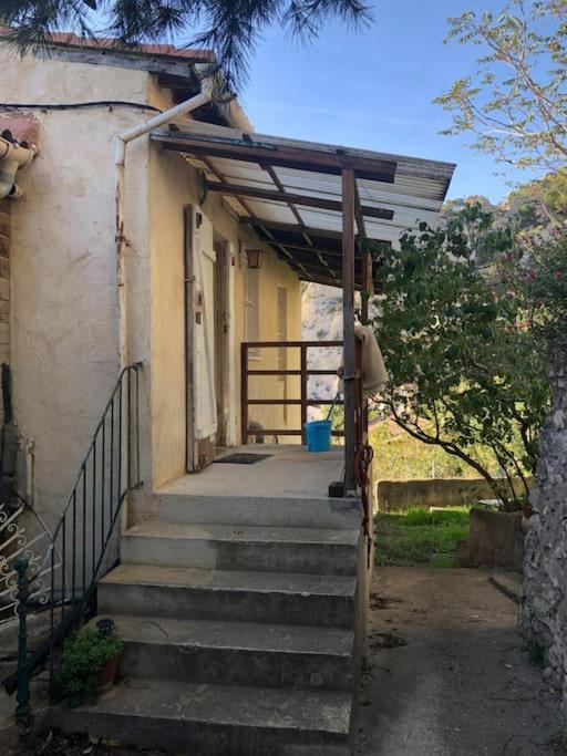 L'Estaque T3 atypique avec vue sur mer et jardins - Appartement 2 Chambres - 17