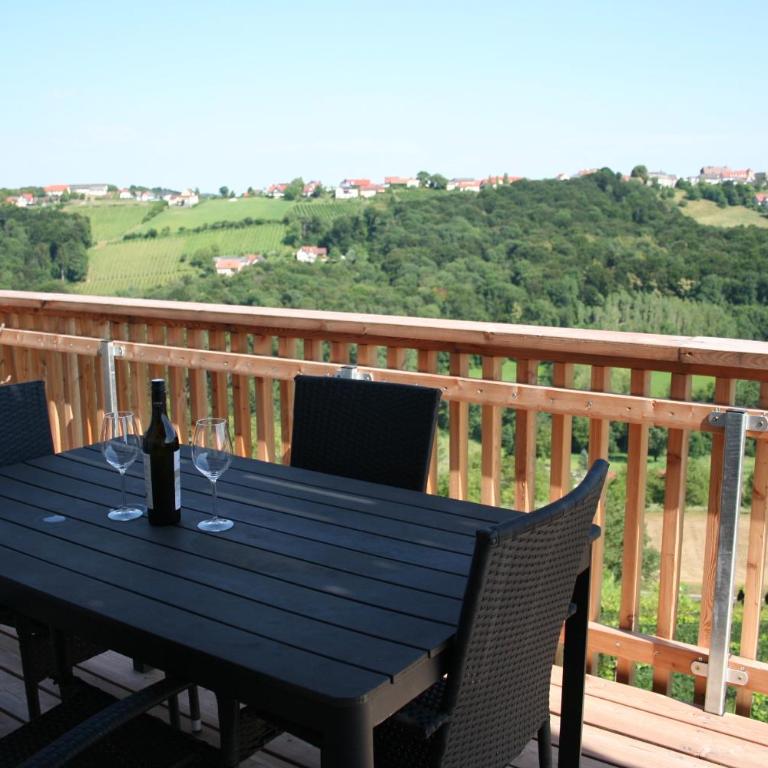 Rebenchalet - Ferienhaus mit 4 Zimmern - 7