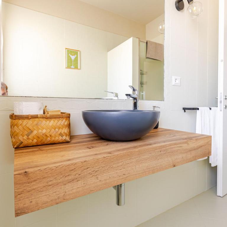 Harmony Retreat - Central Apt with terrace and Wi-Fi - Apartamento - 18