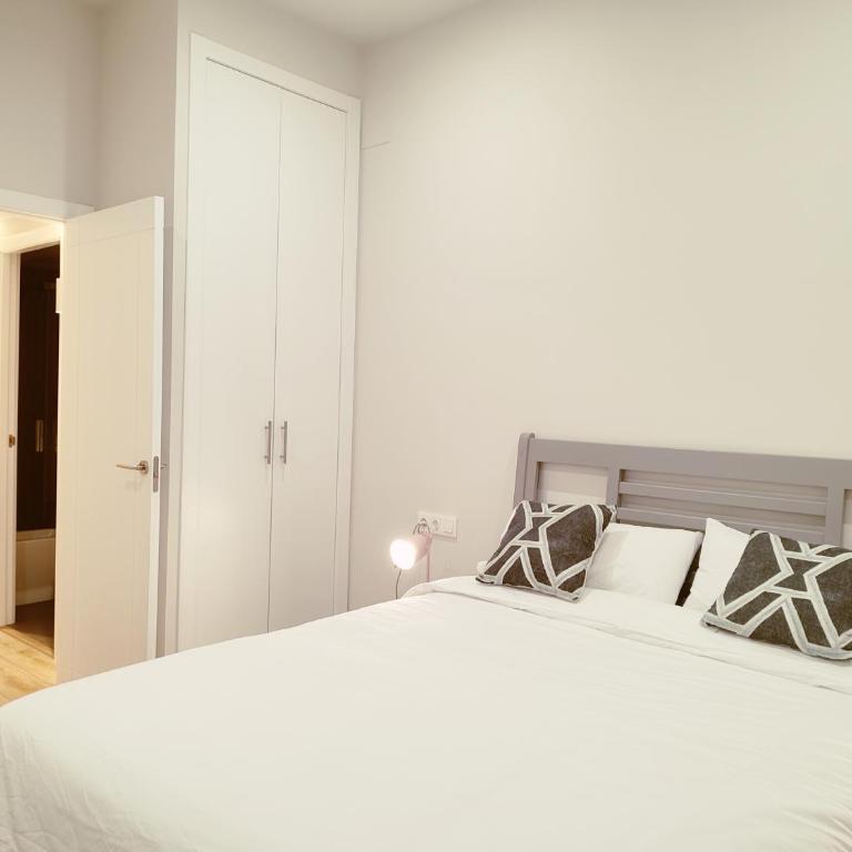 Ribera de Cordoba - One-Bedroom Apartment - 3