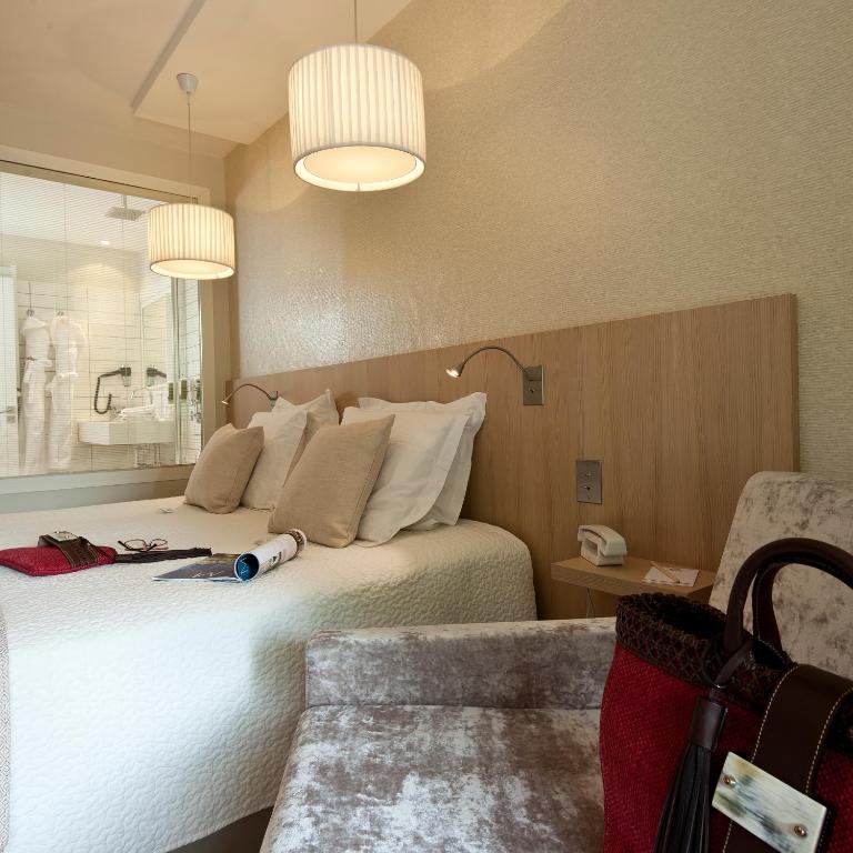 Hotel des Lices - Chambre Double ou Lits Jumeaux Deluxe – Vue sur Jardin - 3