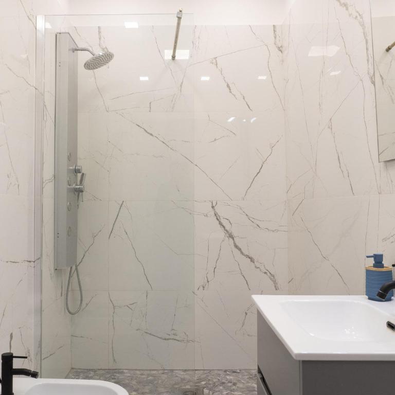 Leoscar Apartment in Catania center Self Check-in - Casa Vacanze - 12