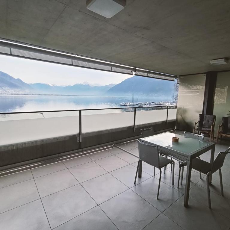 Residenza Vivian Deluxe Apartments - Appartamento Superior con Vista Lago - 8
