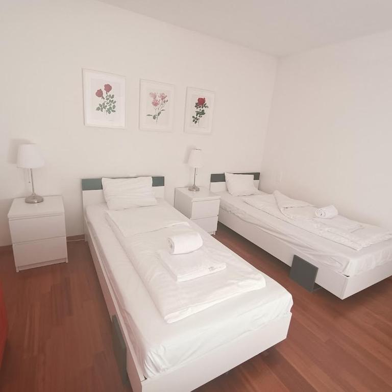 Residenza Vivian Deluxe Apartments - Top Floor Penthouse Suite with Lake View - 12