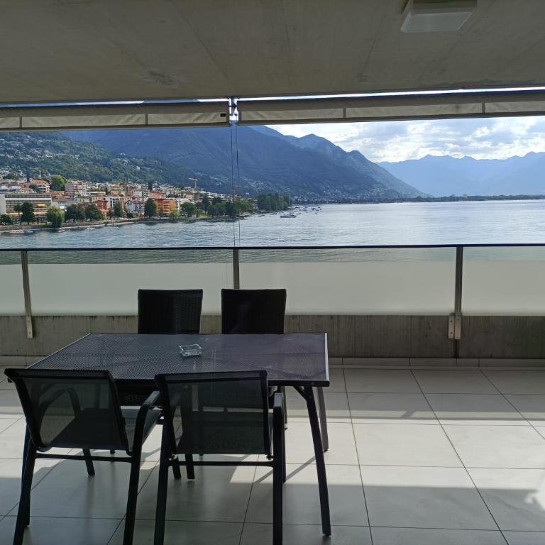 Residenza Vivian Deluxe Apartments - Appartamento Superior con Vista Lago - 11