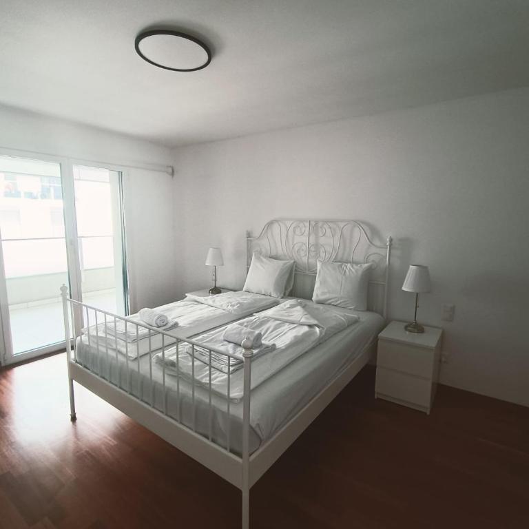 Residenza Vivian Deluxe Apartments - Appartamento Superior con Vista Lago - 12