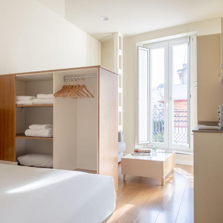 Ópera Apartments Alameda - Suite con balcón - 11